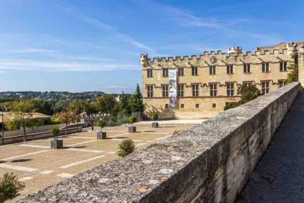 Une Pause Au Paradis Sorgues Exterior photo