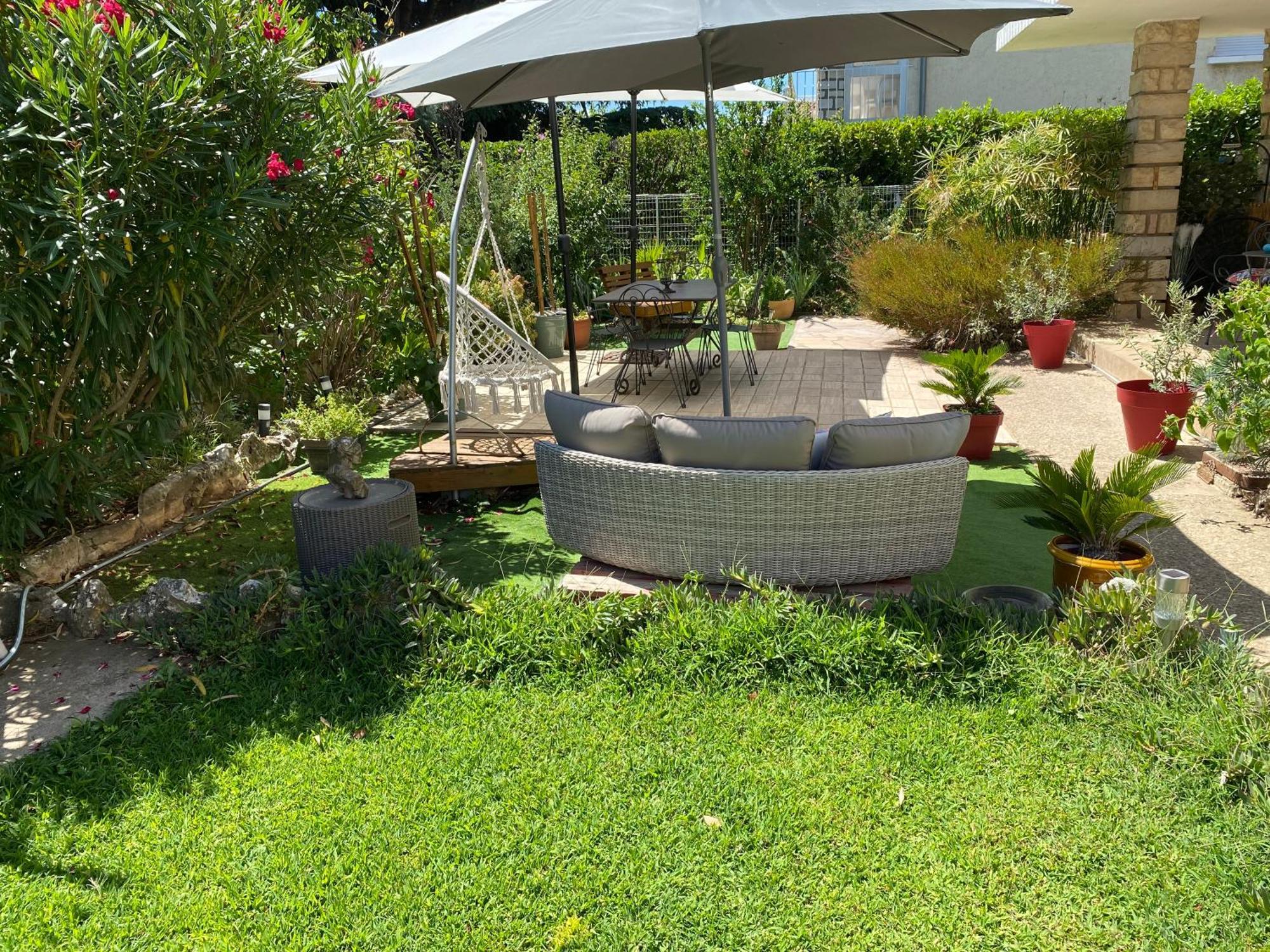 Une Pause Au Paradis Sorgues Exterior photo